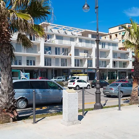 Villa Fronte Mare